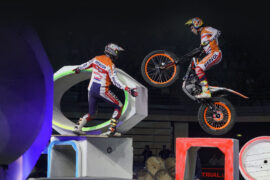 7E477402-638D-4C1C-A5A4-4D351CBEBB18